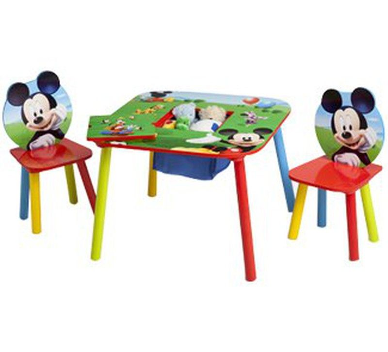 Mesas, sillas, bancos infantiles para habitación infantil