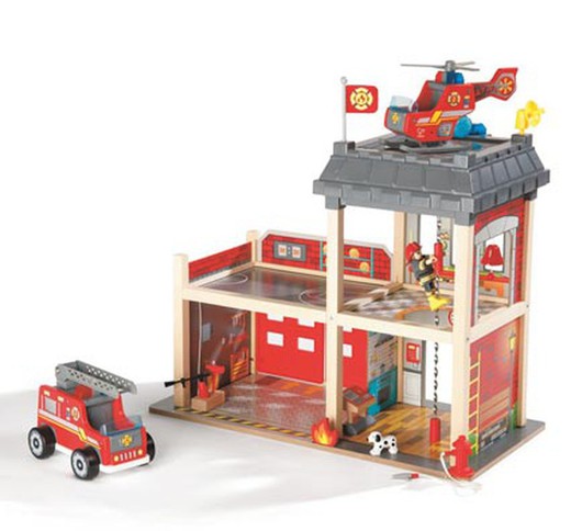 Parque y camión de bomberos con figuritas