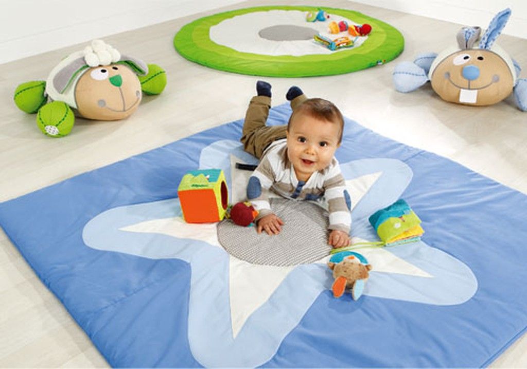 Cojines, pórticos de actividades y tapices para Bebés