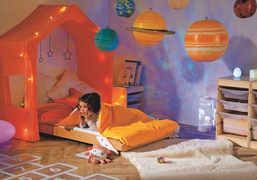 Alfombras, pizarras, espejos y elementos de decoración