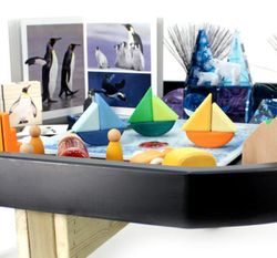 Bandeja mundo activo con soporte de madera  -Alt 55cm