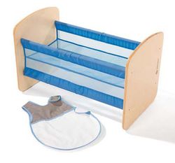 Cama-cuna y saquito para muñeca