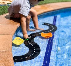 Carretera de coches flexible forma puzzle