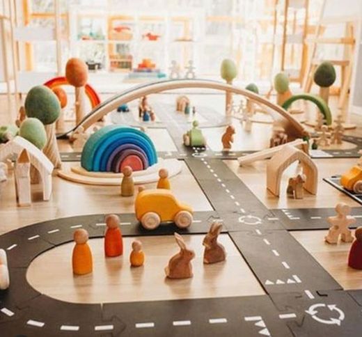 Carretera de coches flexible forma puzzle