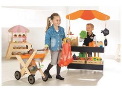 Carrito de supermercado de madera