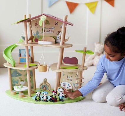 Casa ecorresponsable familia panda