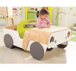 Centro de actividades el coche todoterreno