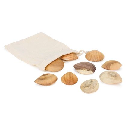 Colección de guijarros de madera