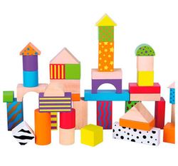 Construcción de madera pequeños blocks decorados