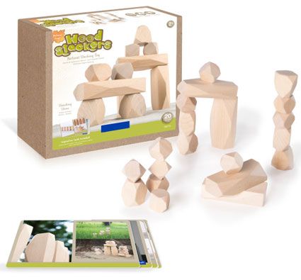 Construcción Rocas los menhires de madera natural
