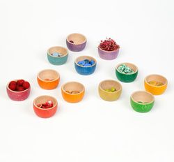 Doce cuencos arcoíris