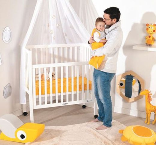 Cuna sobreelevada con barrotes basic