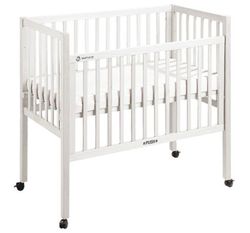 Cuna sobreelevada con barrotes basic