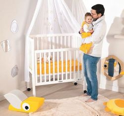 Cuna sobreelevada con barrotes basic