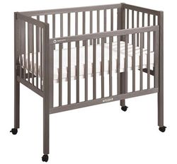 Cuna sobreelevada con barrotes basic