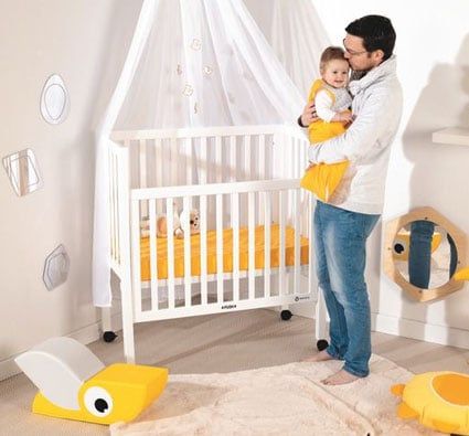 Cuna sobreelevada con barrotes basic