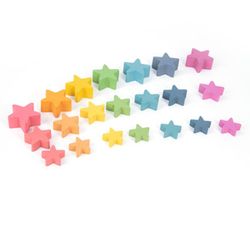 Estrellas de madera arcoíris los tamaños