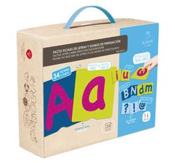 Fichas táctiles sobre las letras y los signos de puntuación