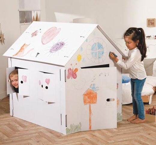 Gran casa de cartón para decorar