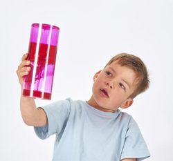 Gran tubo con liquido sensorial