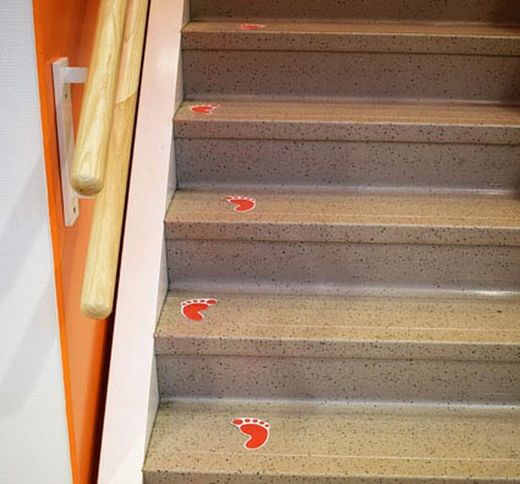 Huellas antideslizantes para el suelo