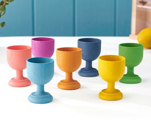 Hueveras de madera arcoíris