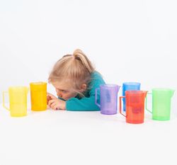 Jarras trasludidas apilables el arcoíris