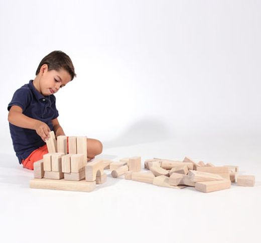 Juego de construcción infantil de madera natural