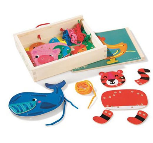 Juego para enhebrar en madera animales