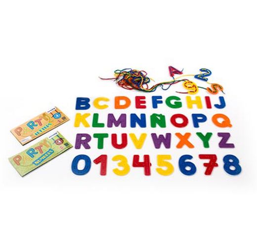 juego de enhebrar cifras y letras