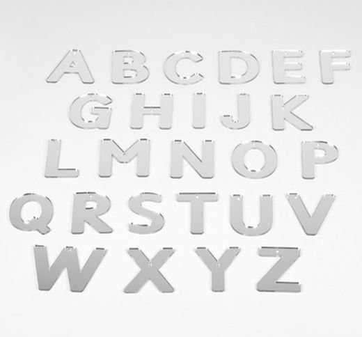Letras mayúsculas espejo de doble cara
