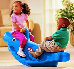 Little tikes Balancin infantil la ballena para 3 niños