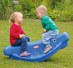 Little tikes Balancin infantil la ballena para 3 niños