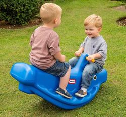 Little tikes Balancin infantil la ballena para 3 niños