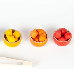 Los cuencos y las bellotas