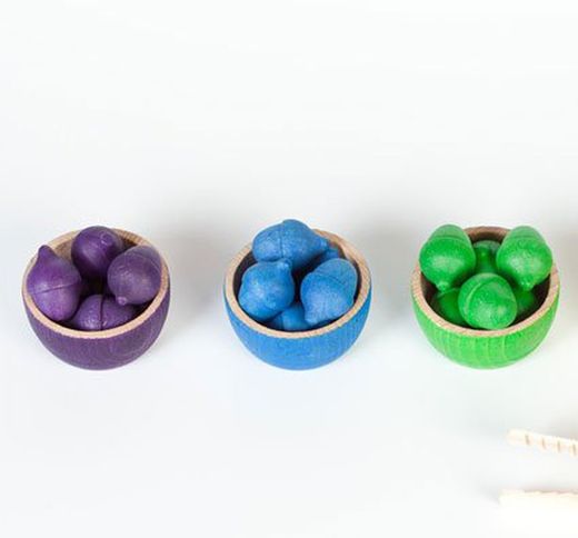 Los cuencos y las bellotas