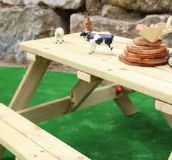 Mesa picnic de exterior de madera  infantil