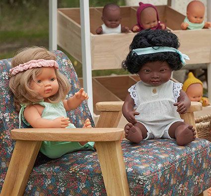 Muñeca africana con síndrome se Down de 38 cm