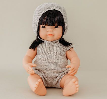 Muñeca asiática niña largo 38 cm