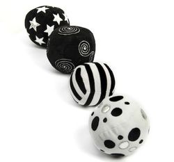 Pelotas de actividad sensorial blandas en blanco y negro