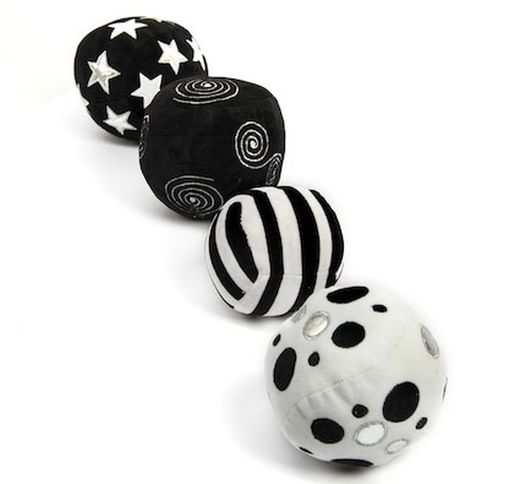 Pelotas de actividad sensorial blandas en blanco y negro
