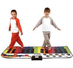 Piano de suelo electrónico gigante