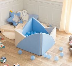 Piscina de bolas de esquina lotus con bolas