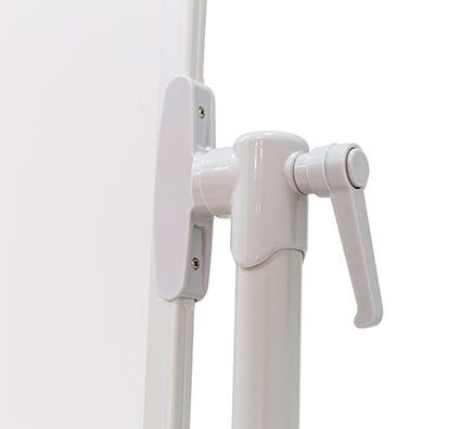 Pizarra blanca con pie y ruedas imantada para rotulador120x90cm