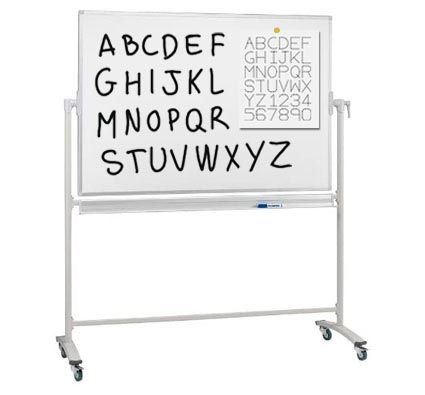 Pizarra blanca con pie y ruedas imantada para rotulador