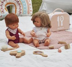 Set de belleza de madera para muñecos