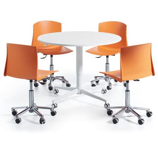 Silla nordic regulable en altura con ruedas cromadas