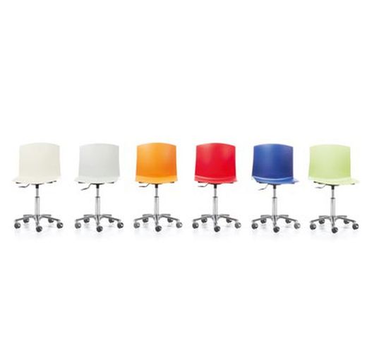 Silla nordic regulable en altura con ruedas cromadas