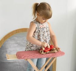 Tabla de planchar infantil de madera