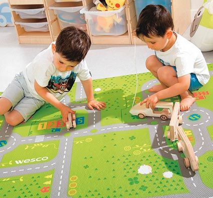 Tapiz todo terreno con 9 vehículos